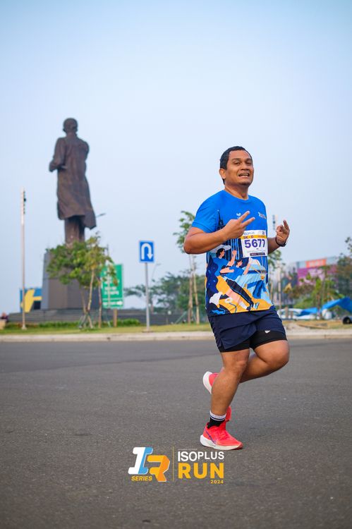 Race photo from ISOPlus Run 2024 Jakarta