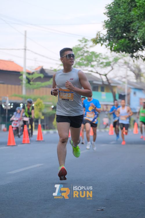 Race photo from Isoplus Run 2024 Surabaya