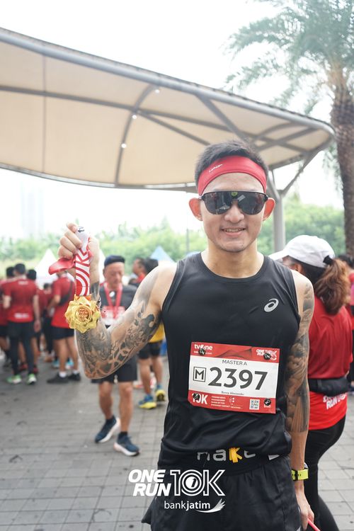 Race photo from ONE RUN 10 K