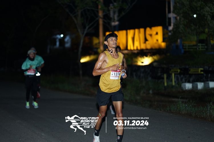 Race photo from Arutmin Borneo Run 2024