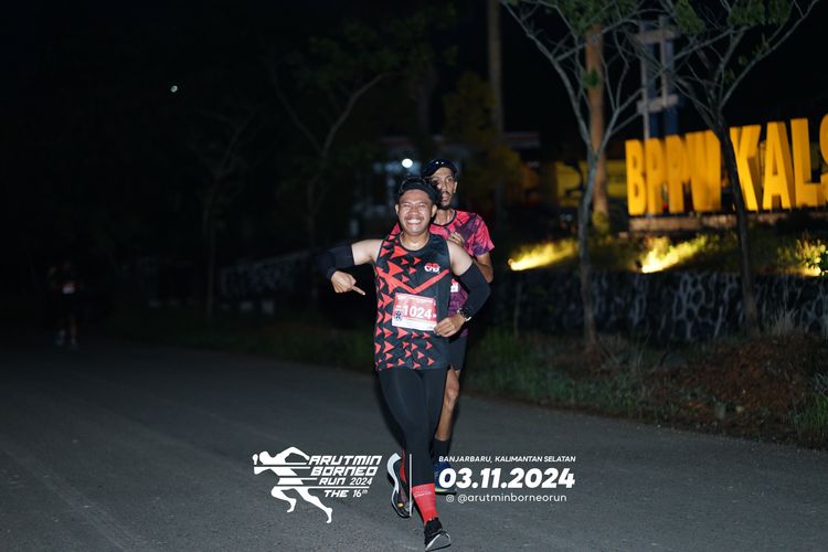Race photo from Arutmin Borneo Run 2024