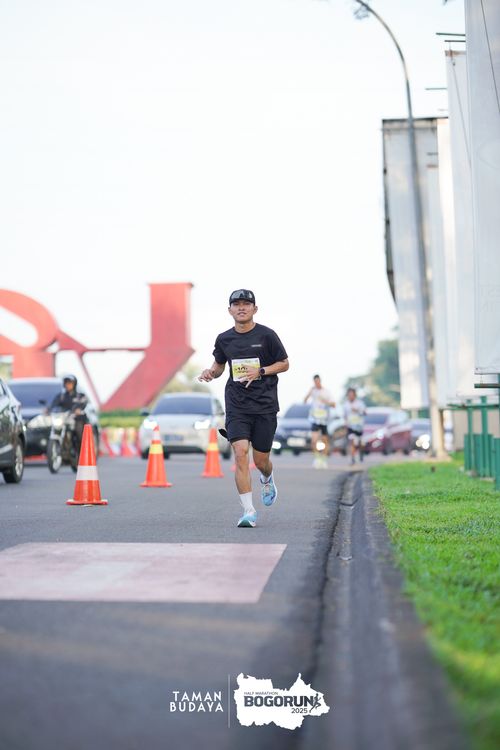 Race photo from Taman Budaya x BOGORUN 2025