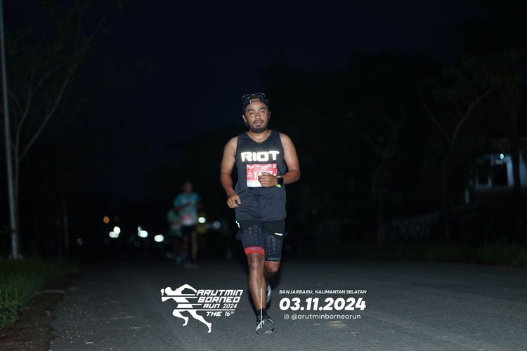 Race photo from Arutmin Borneo Run 2024