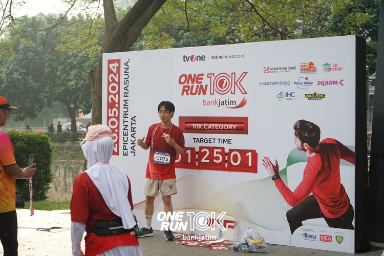 Race photo from ONE RUN 10 K