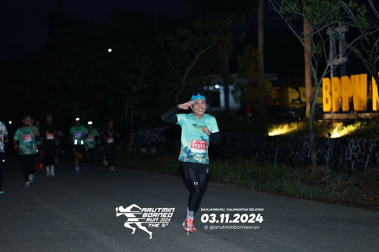 Race photo from Arutmin Borneo Run 2024