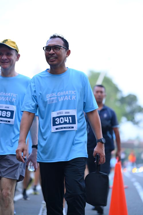 Race photo from KEMLU RUN 2025