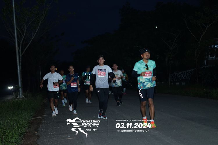 Race photo from Arutmin Borneo Run 2024