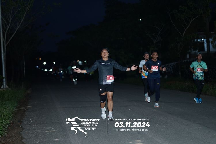 Race photo from Arutmin Borneo Run 2024