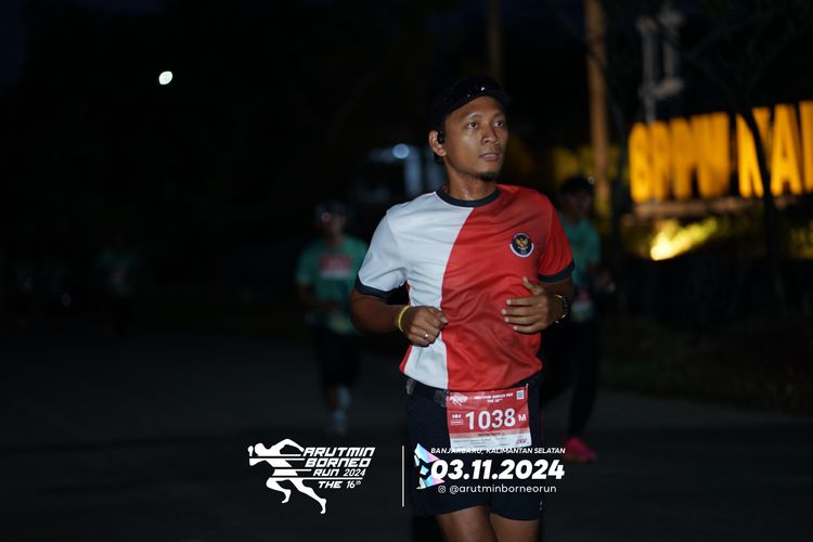 Race photo from Arutmin Borneo Run 2024