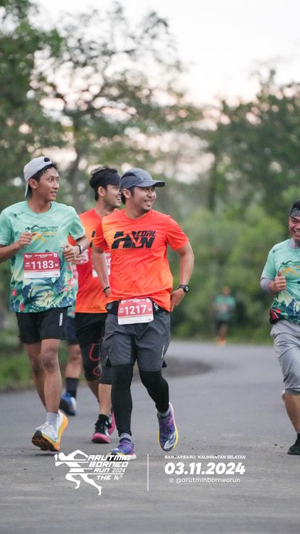 Race photo from Arutmin Borneo Run 2024