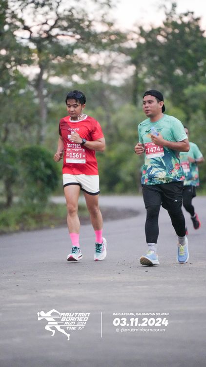 Race photo from Arutmin Borneo Run 2024