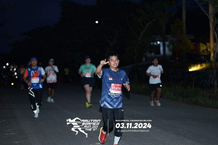 Race photo from Arutmin Borneo Run 2024