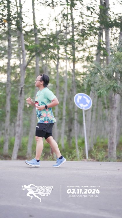 Race photo from Arutmin Borneo Run 2024