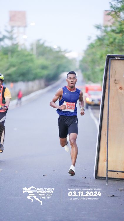 Race photo from Arutmin Borneo Run 2024