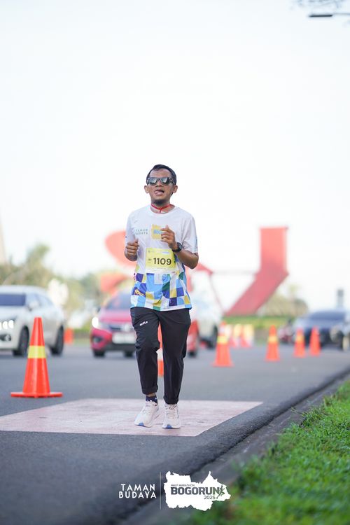 Race photo from Taman Budaya x BOGORUN 2025