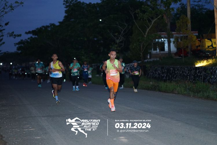 Race photo from Arutmin Borneo Run 2024