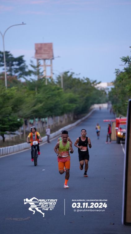 Race photo from Arutmin Borneo Run 2024