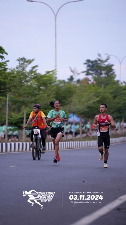 Race photo from Arutmin Borneo Run 2024