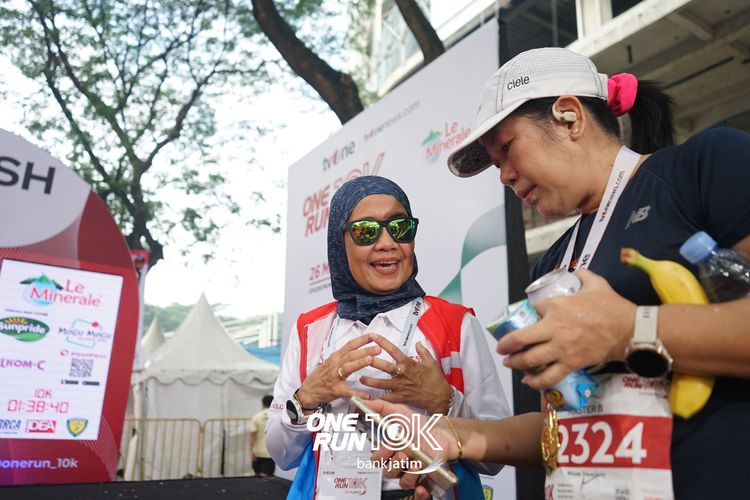 Race photo from ONE RUN 10 K