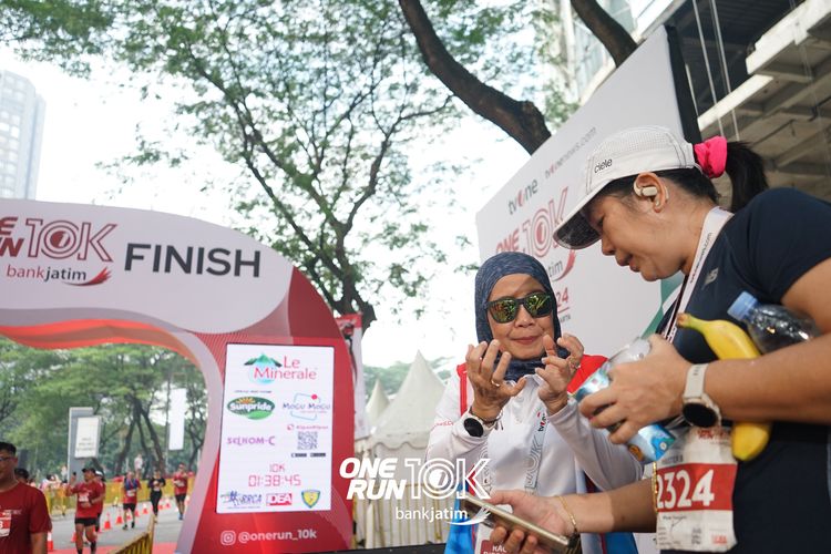 Race photo from ONE RUN 10 K