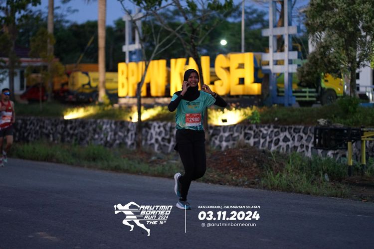 Race photo from Arutmin Borneo Run 2024