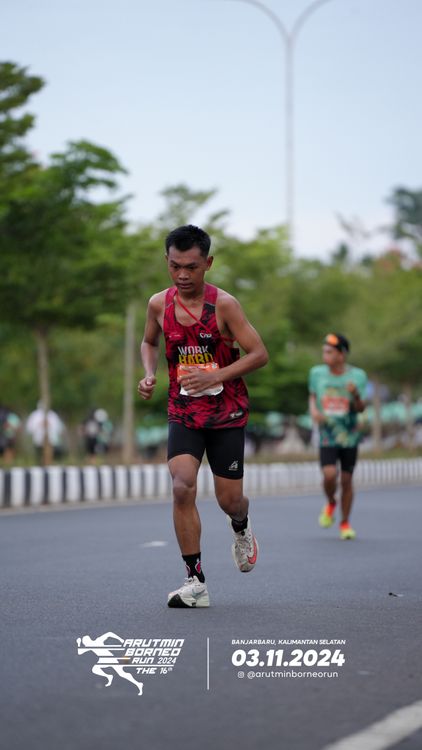 Race photo from Arutmin Borneo Run 2024