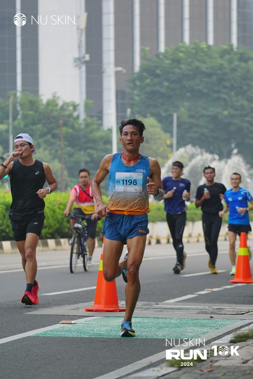 Race photo from Nu Skin Run 10K