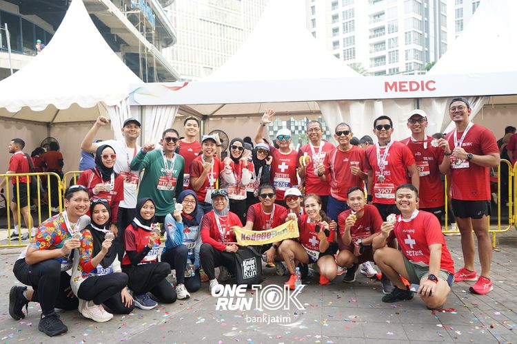 Race photo from ONE RUN 10 K