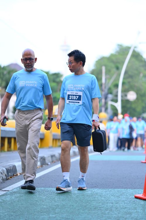 Race photo from KEMLU RUN 2025