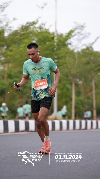 Race photo from Arutmin Borneo Run 2024
