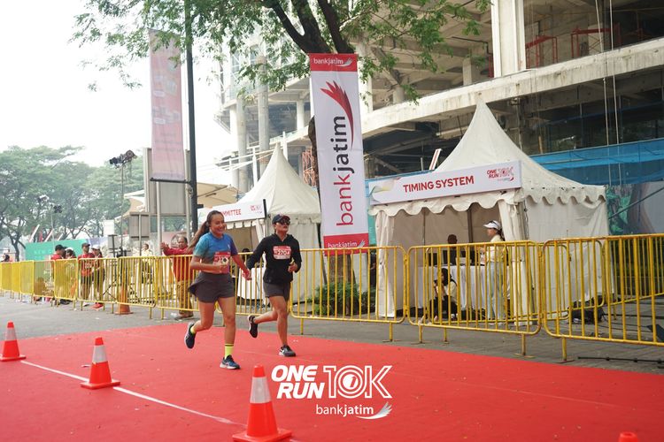 Race photo from ONE RUN 10 K