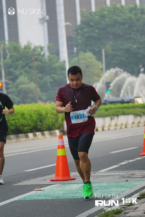 Race photo from Nu Skin Run 10K