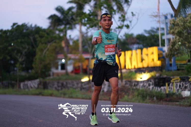 Race photo from Arutmin Borneo Run 2024