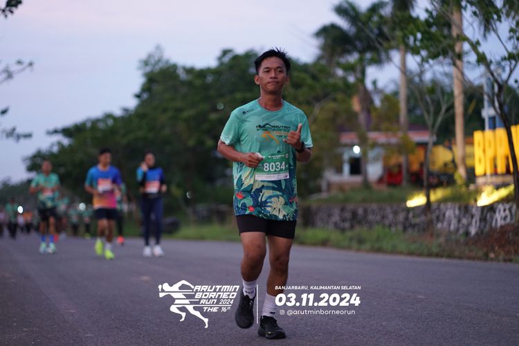 Race photo from Arutmin Borneo Run 2024