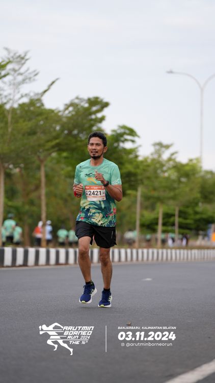 Race photo from Arutmin Borneo Run 2024