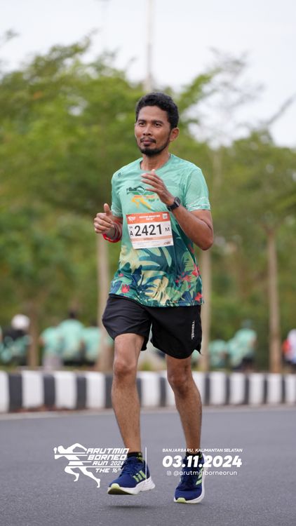 Race photo from Arutmin Borneo Run 2024