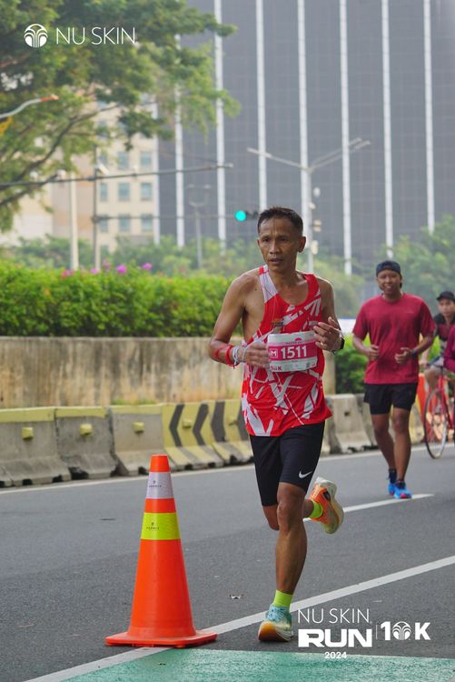 Race photo from Nu Skin Run 10K