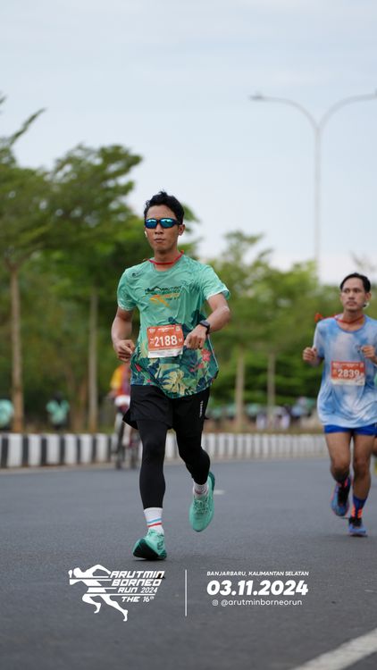 Race photo from Arutmin Borneo Run 2024