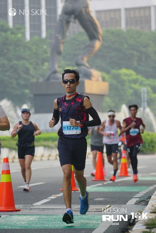 Race photo from Nu Skin Run 10K