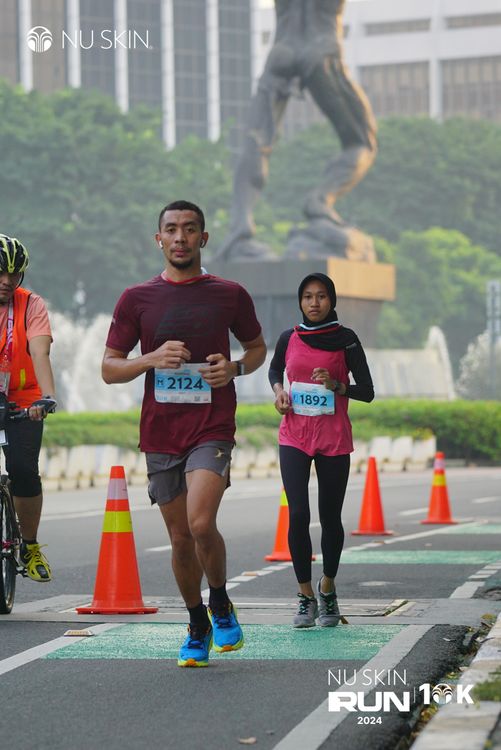 Race photo from Nu Skin Run 10K