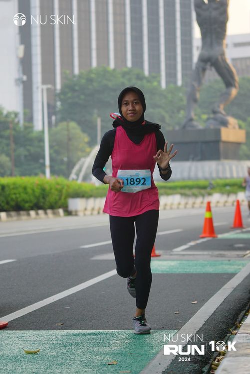 Race photo from Nu Skin Run 10K