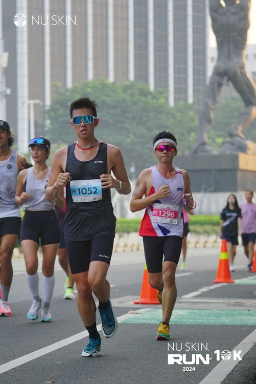 Race photo from Nu Skin Run 10K
