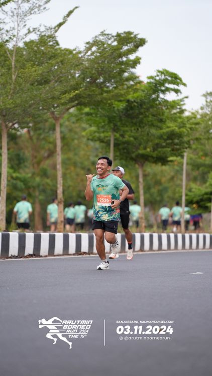 Race photo from Arutmin Borneo Run 2024