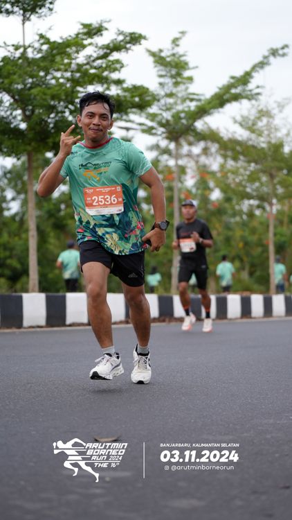 Race photo from Arutmin Borneo Run 2024