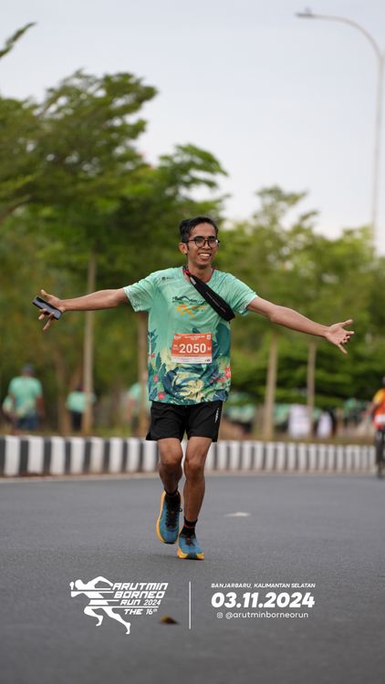 Race photo from Arutmin Borneo Run 2024