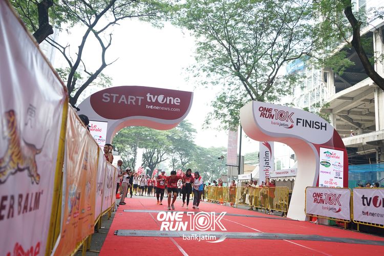 Race photo from ONE RUN 10 K