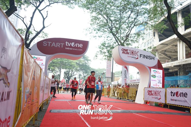 Race photo from ONE RUN 10 K