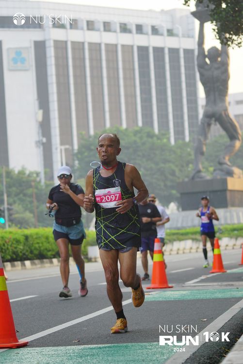 Race photo from Nu Skin Run 10K