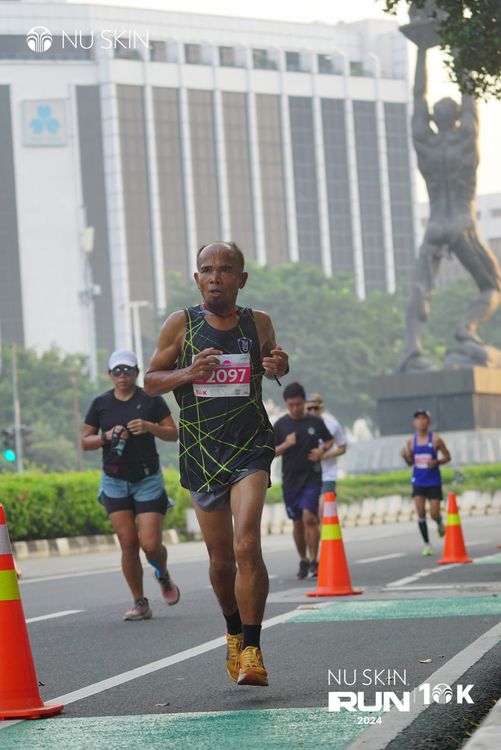 Race photo from Nu Skin Run 10K