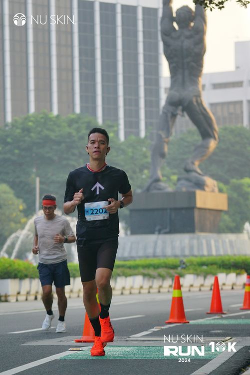Race photo from Nu Skin Run 10K